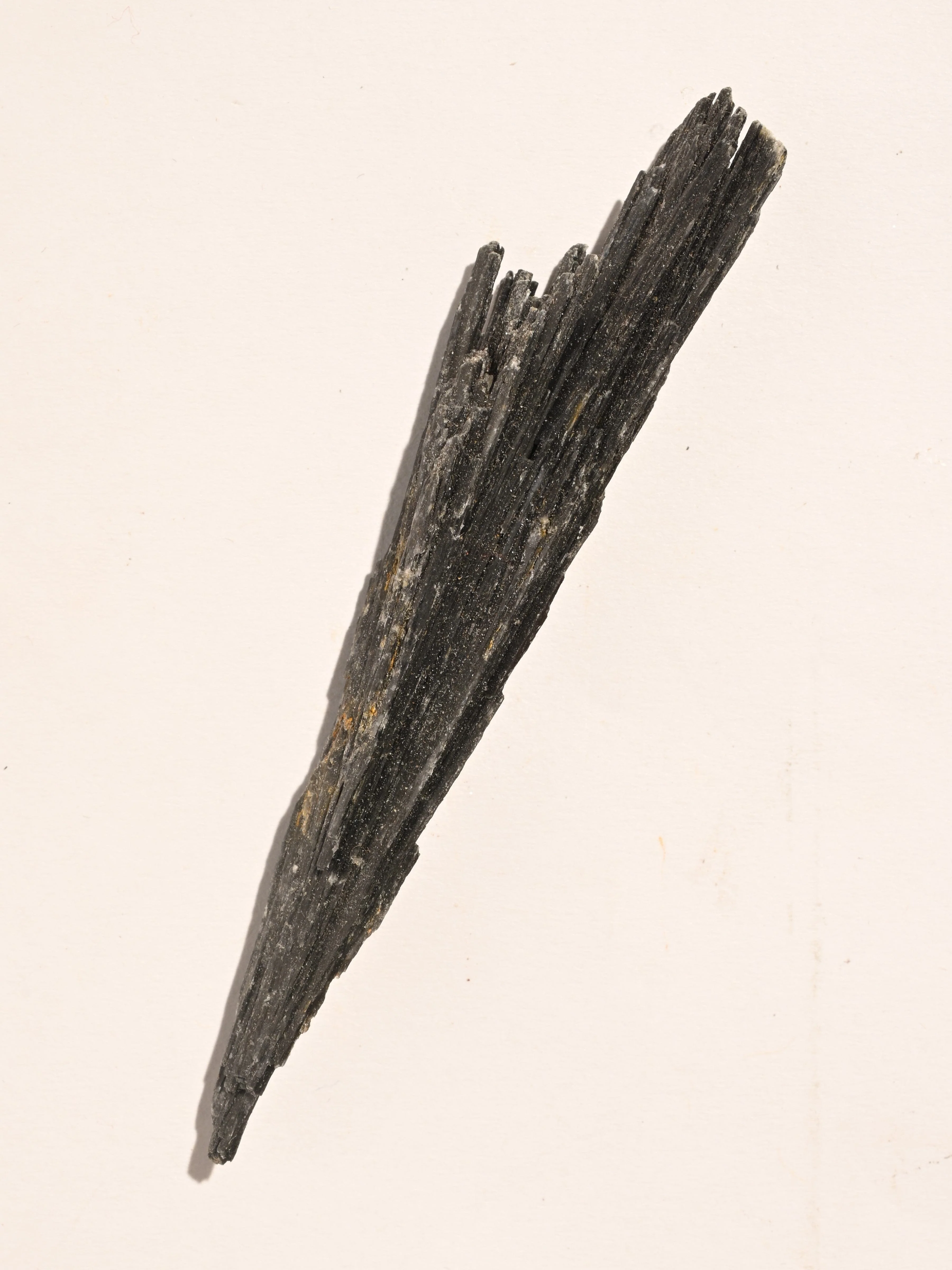 Black Kyanite - Image 3