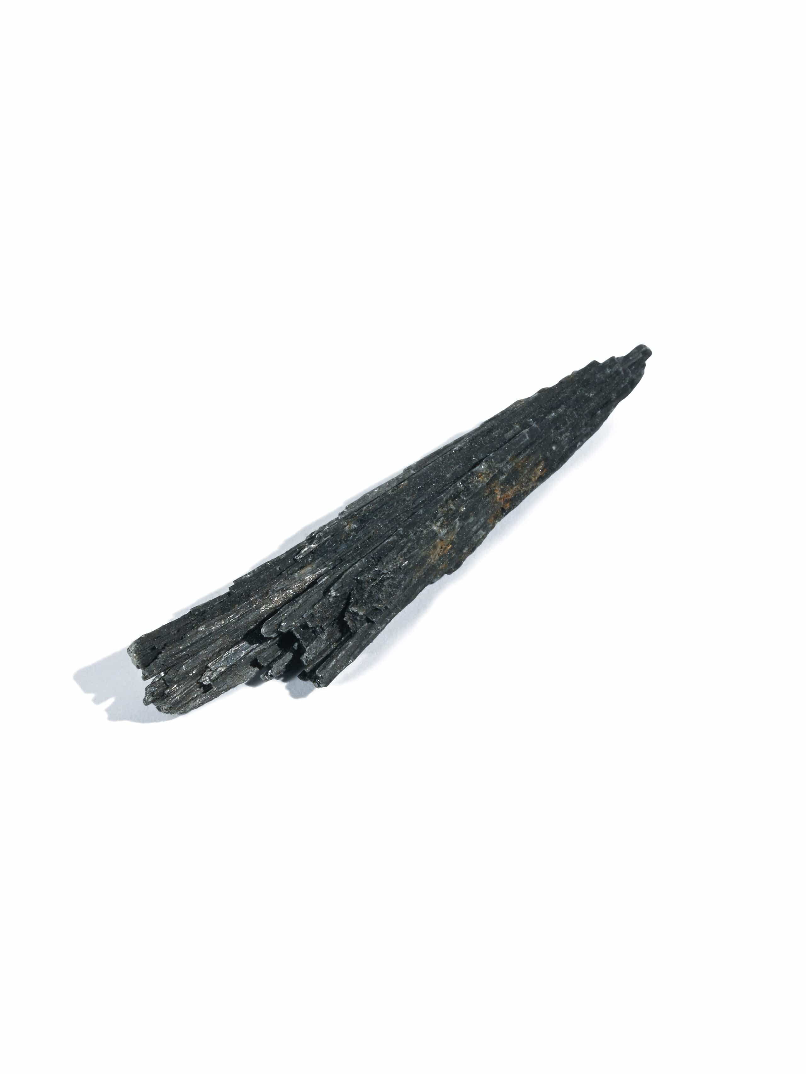 Black Kyanite - Image 4