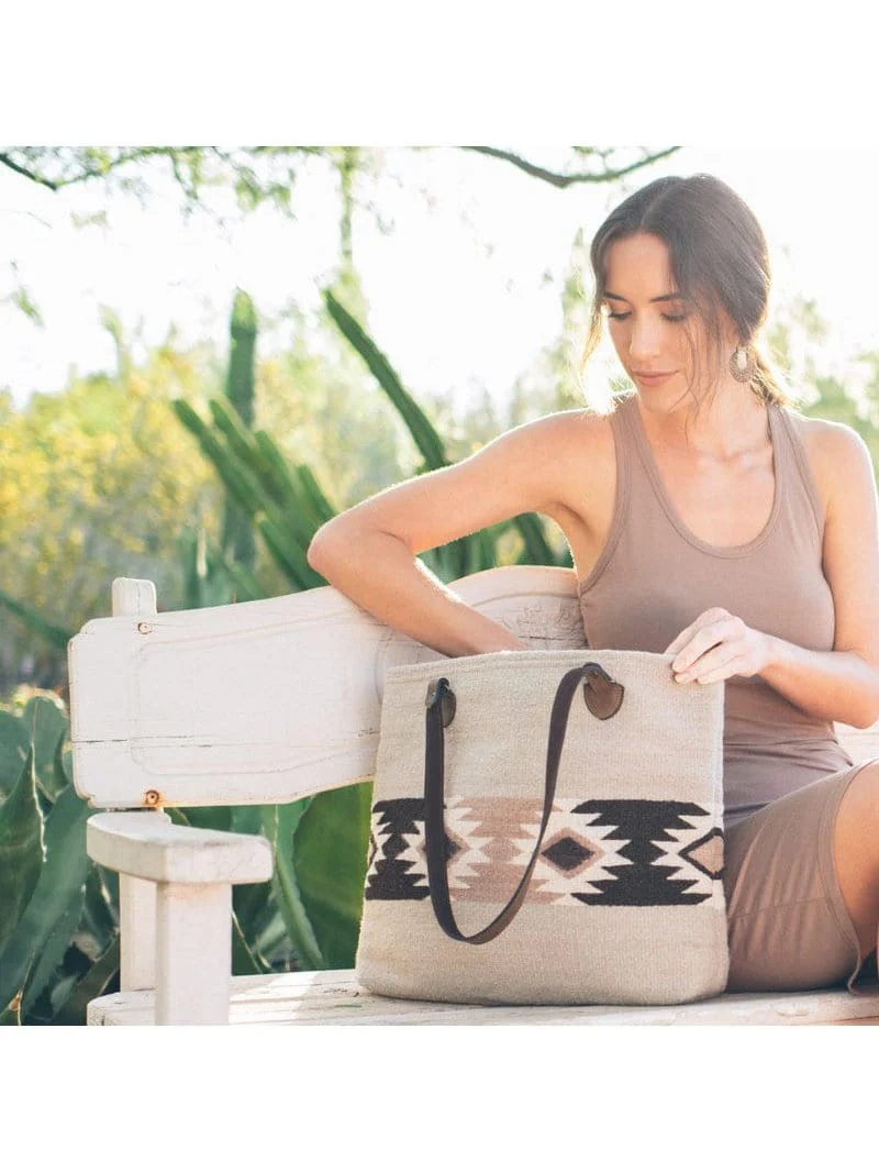 Coyote Tote - Image 3