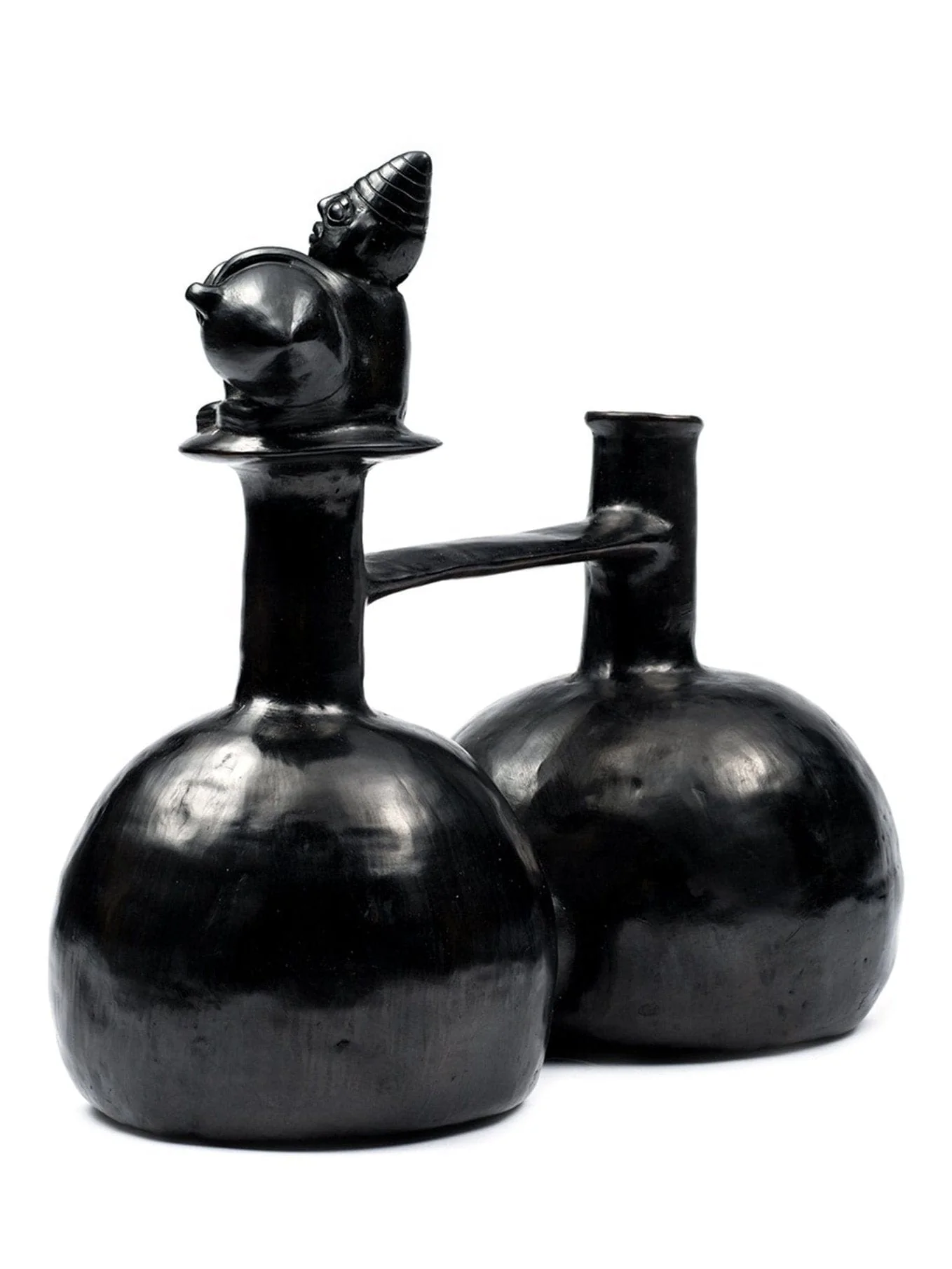 Huaco Silbador-Peruvian Water Whistling Vessel - Shaman with Vessel - Image 7