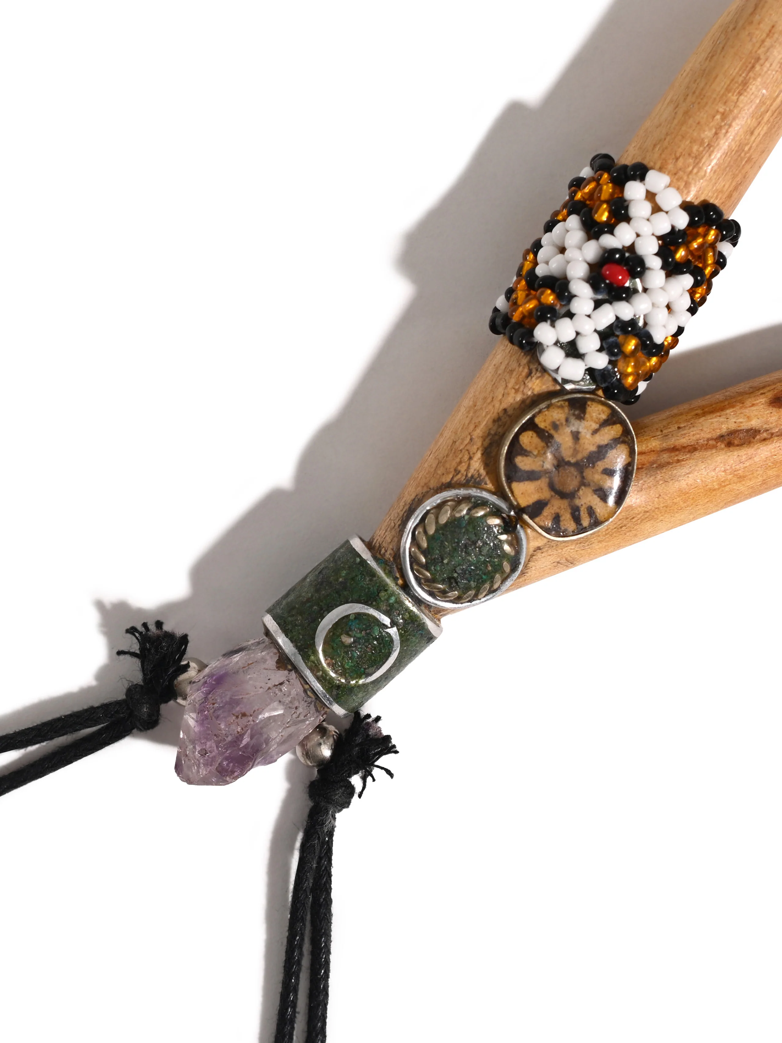 Kuripe Pipe with Stone Inlay - Image 3