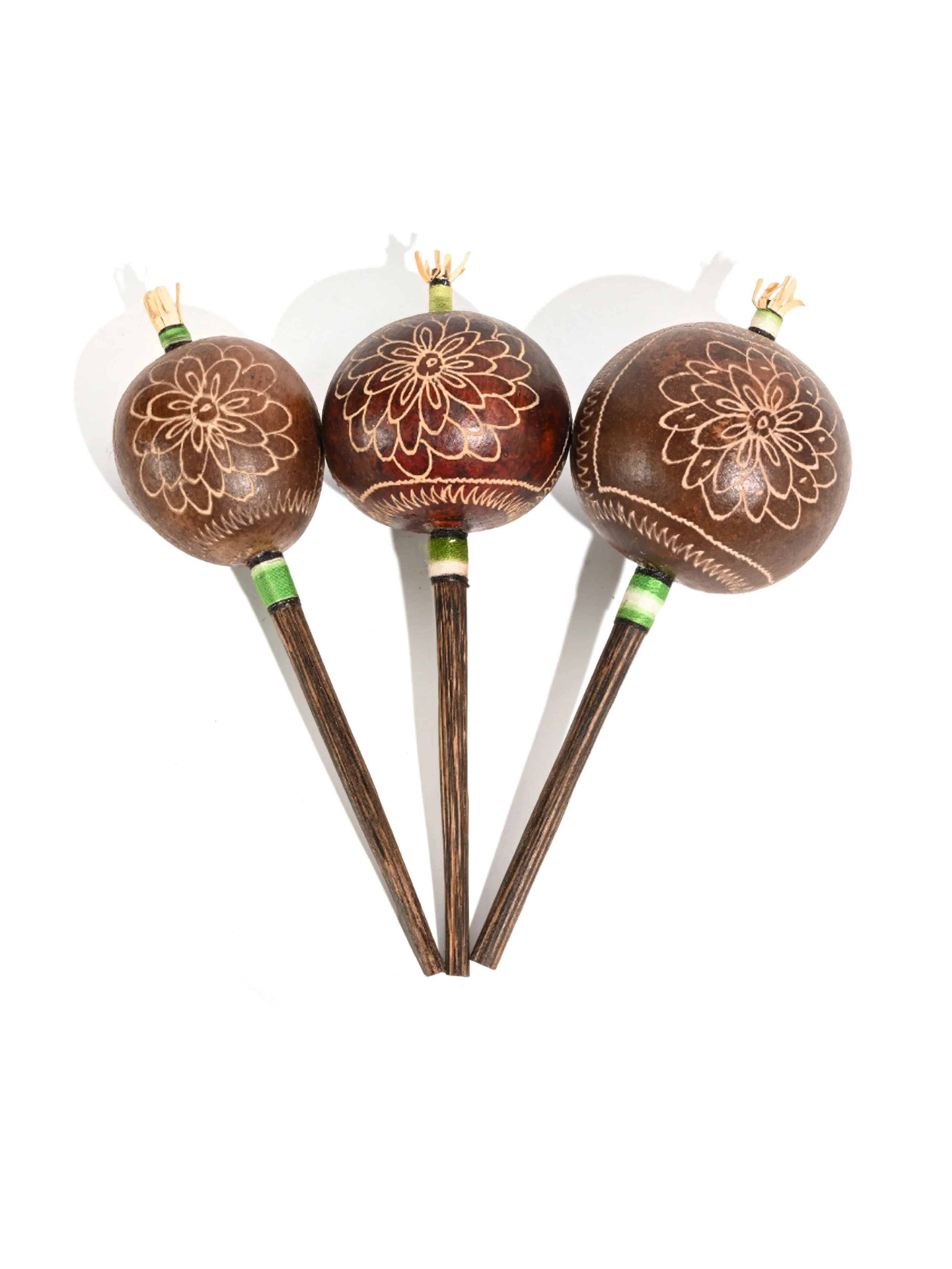 Peruvian Amazon Gourd Rattle - Hummingbird and Flower - Image 8