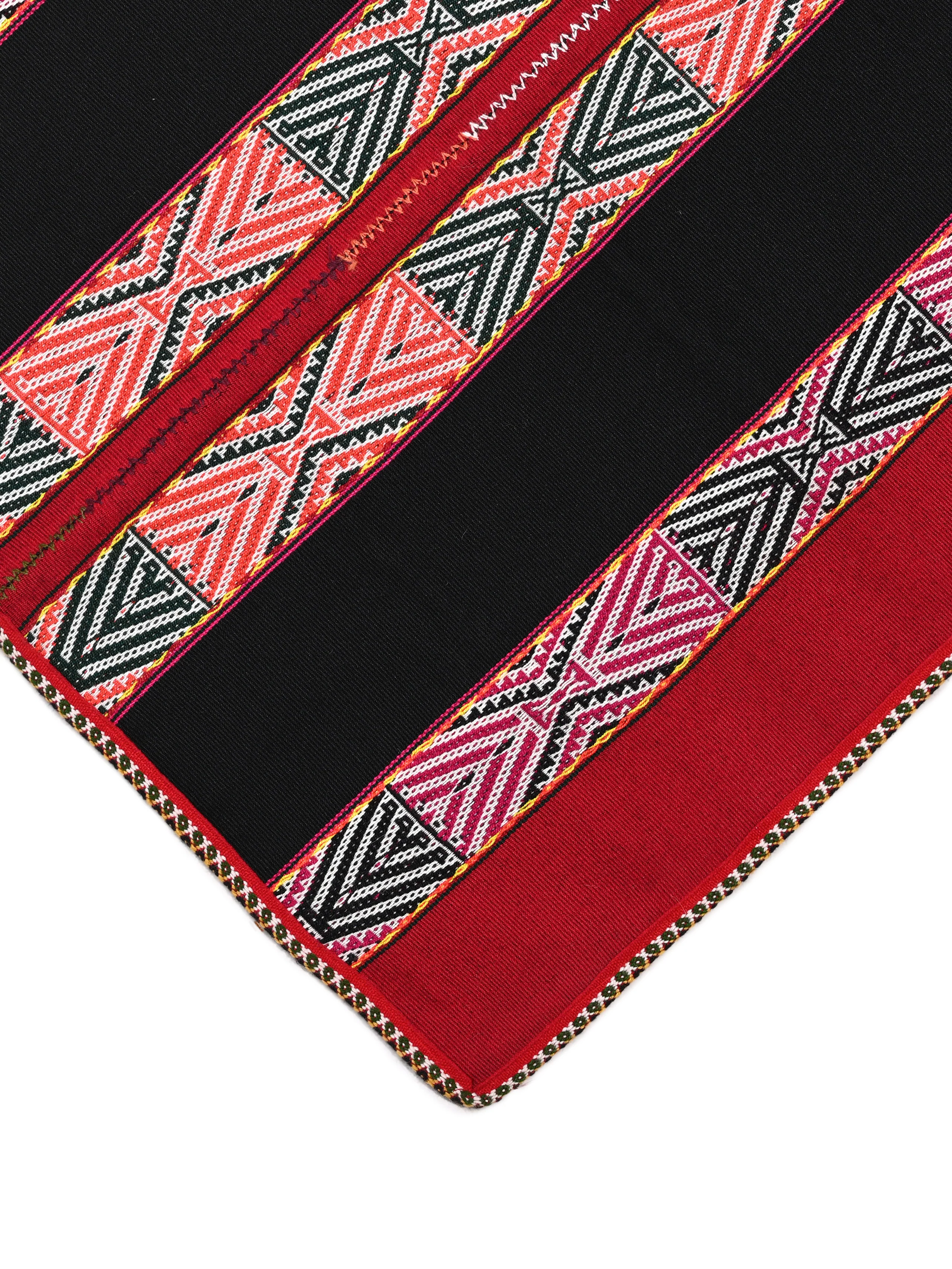 Q'ero Andean Lliklla Mestana Cloth - Inkarri - Image 3