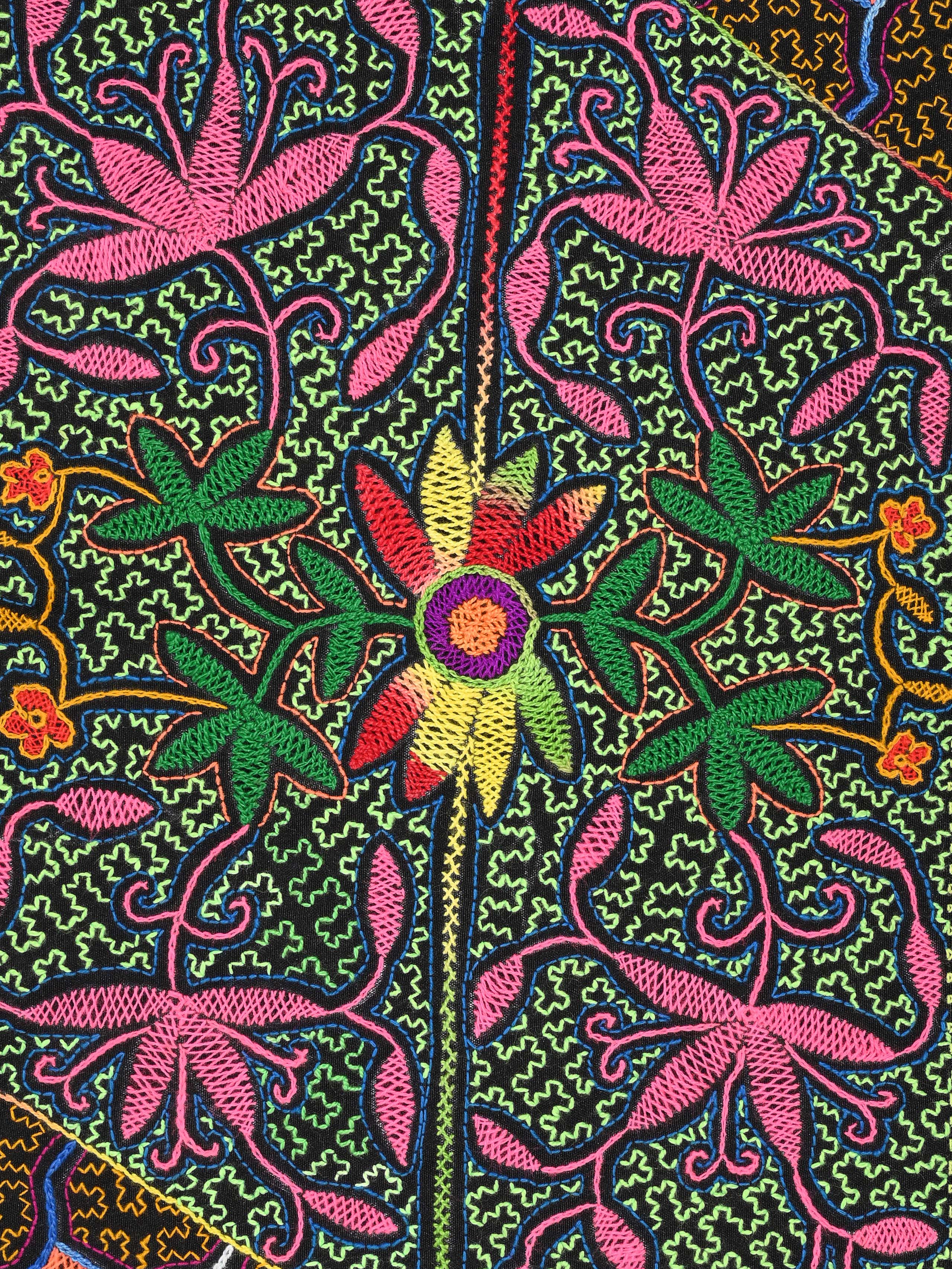 Shipibo Embroidery Cloth - Medium - Image 2