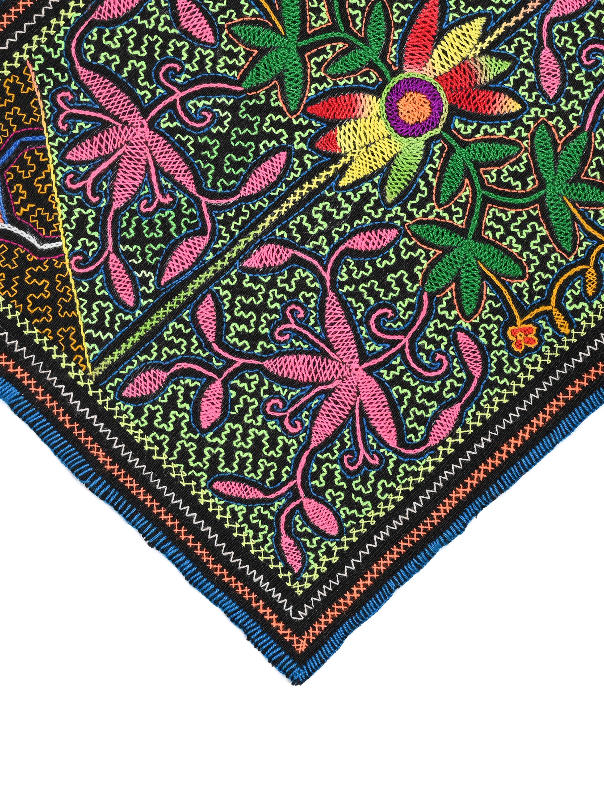 Shipibo Embroidery Cloth - Medium - Image 3