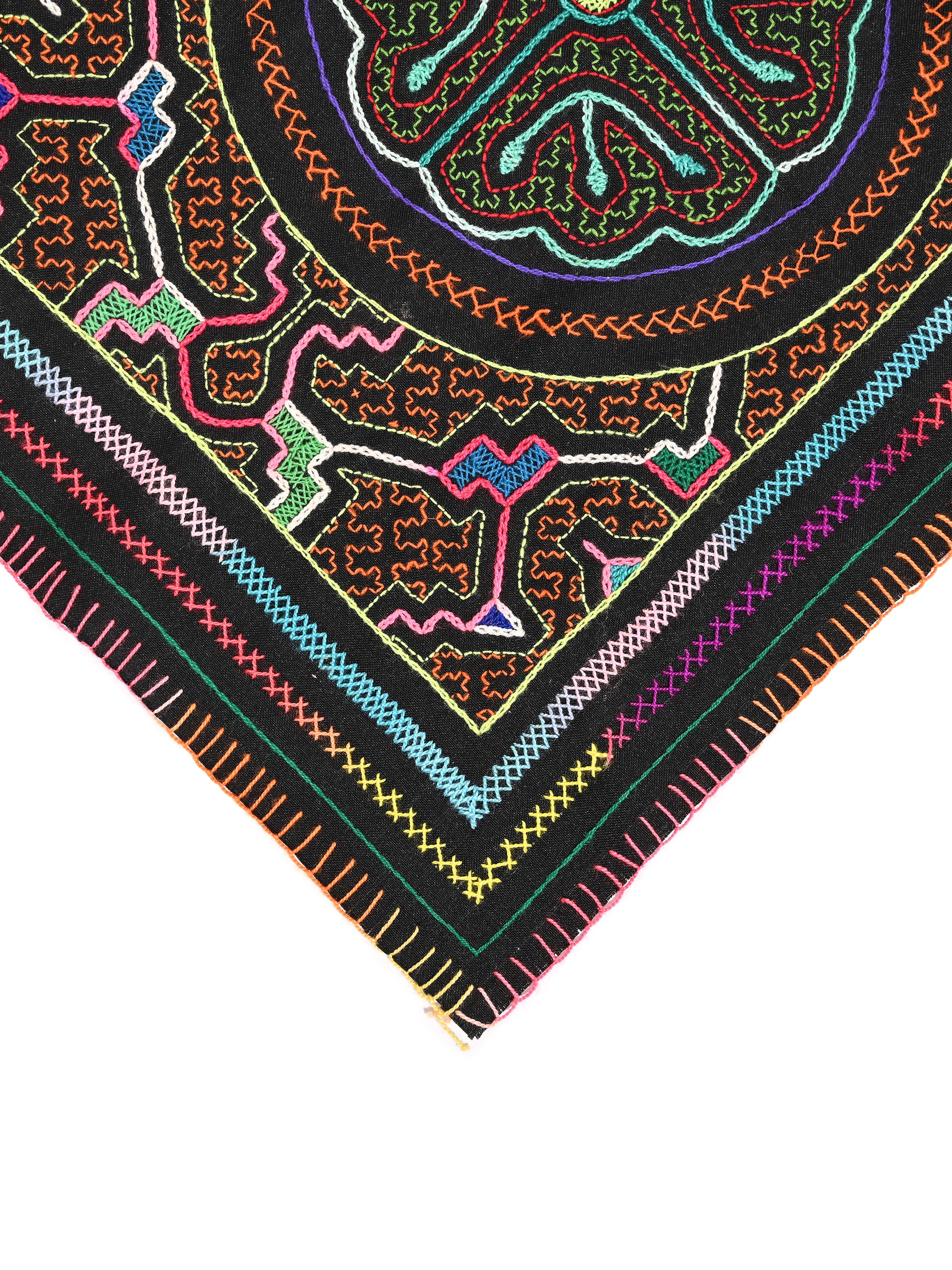 Shipibo Embroidery Cloth - Medium - Image 3