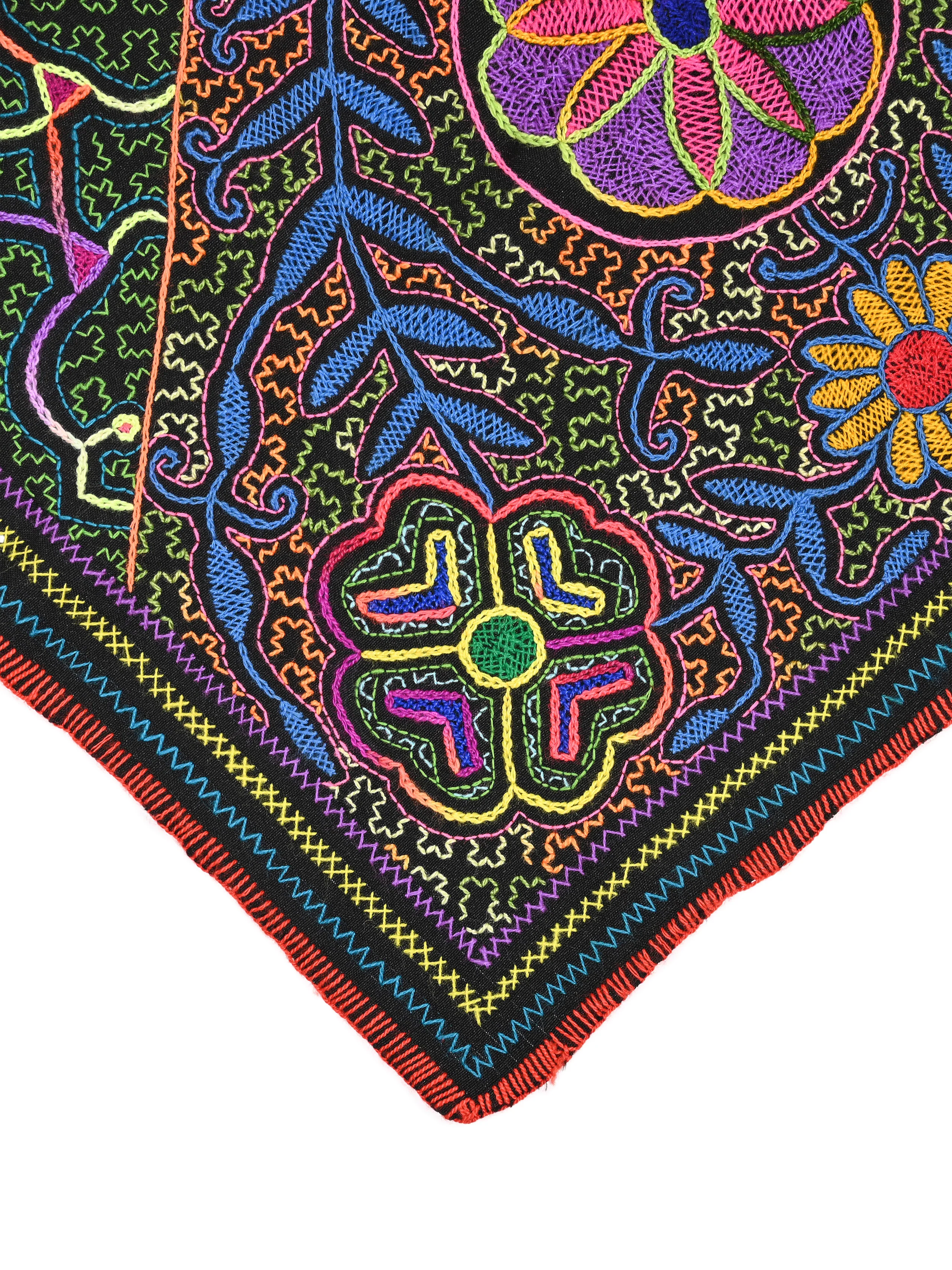 Shipibo Embroidery Cloth - Medium - Image 3