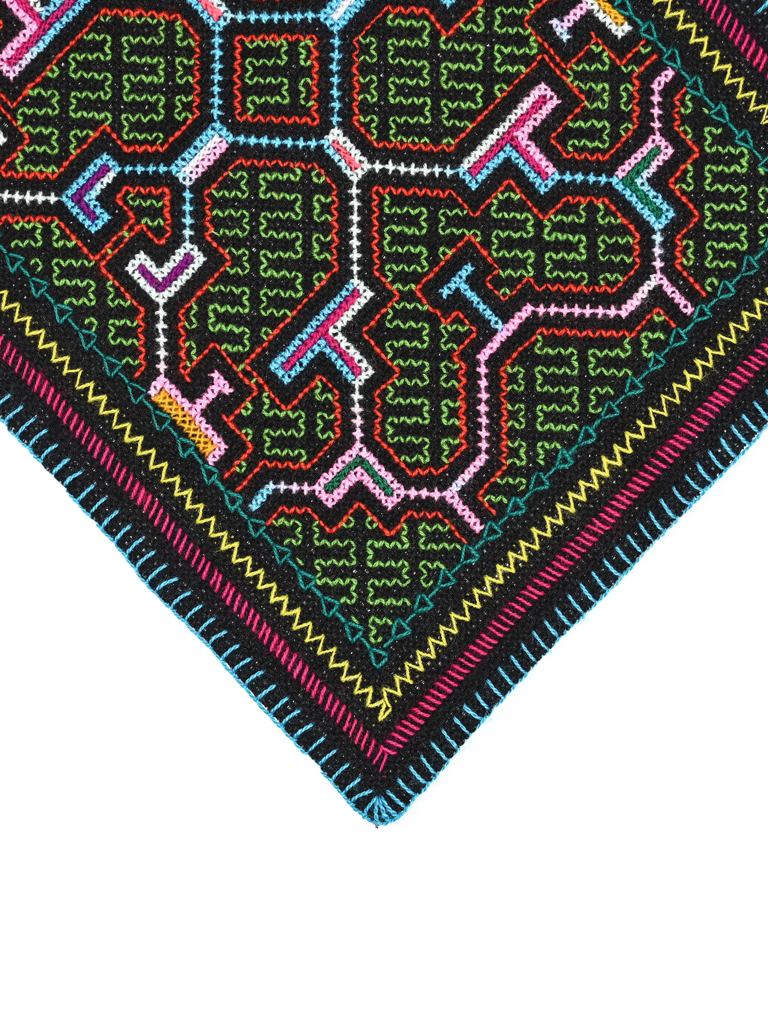 Shipibo Embroidery Cloth - Mini - Image 3