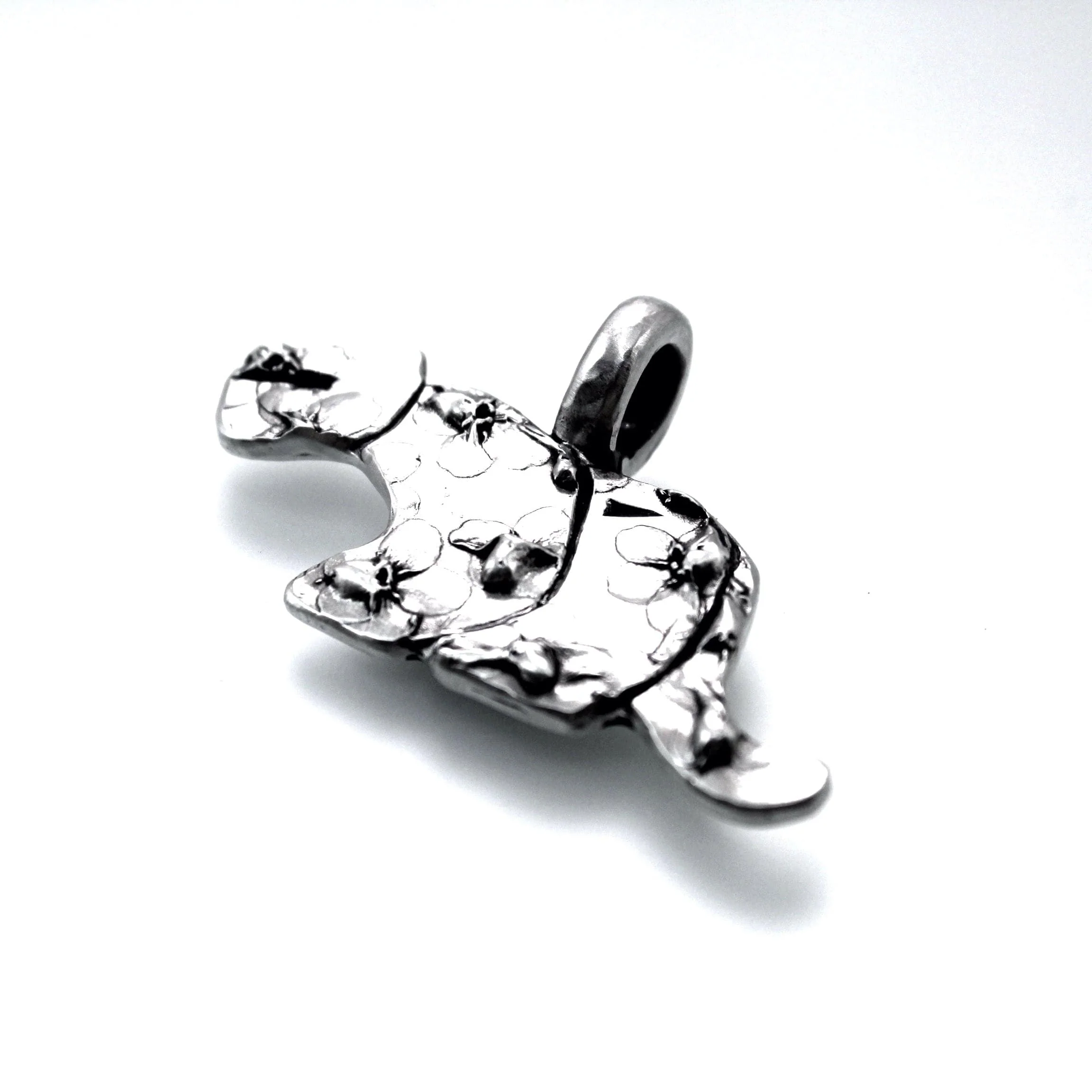 Sterling Silver Mountain Lion Totem Pendant - Image 2