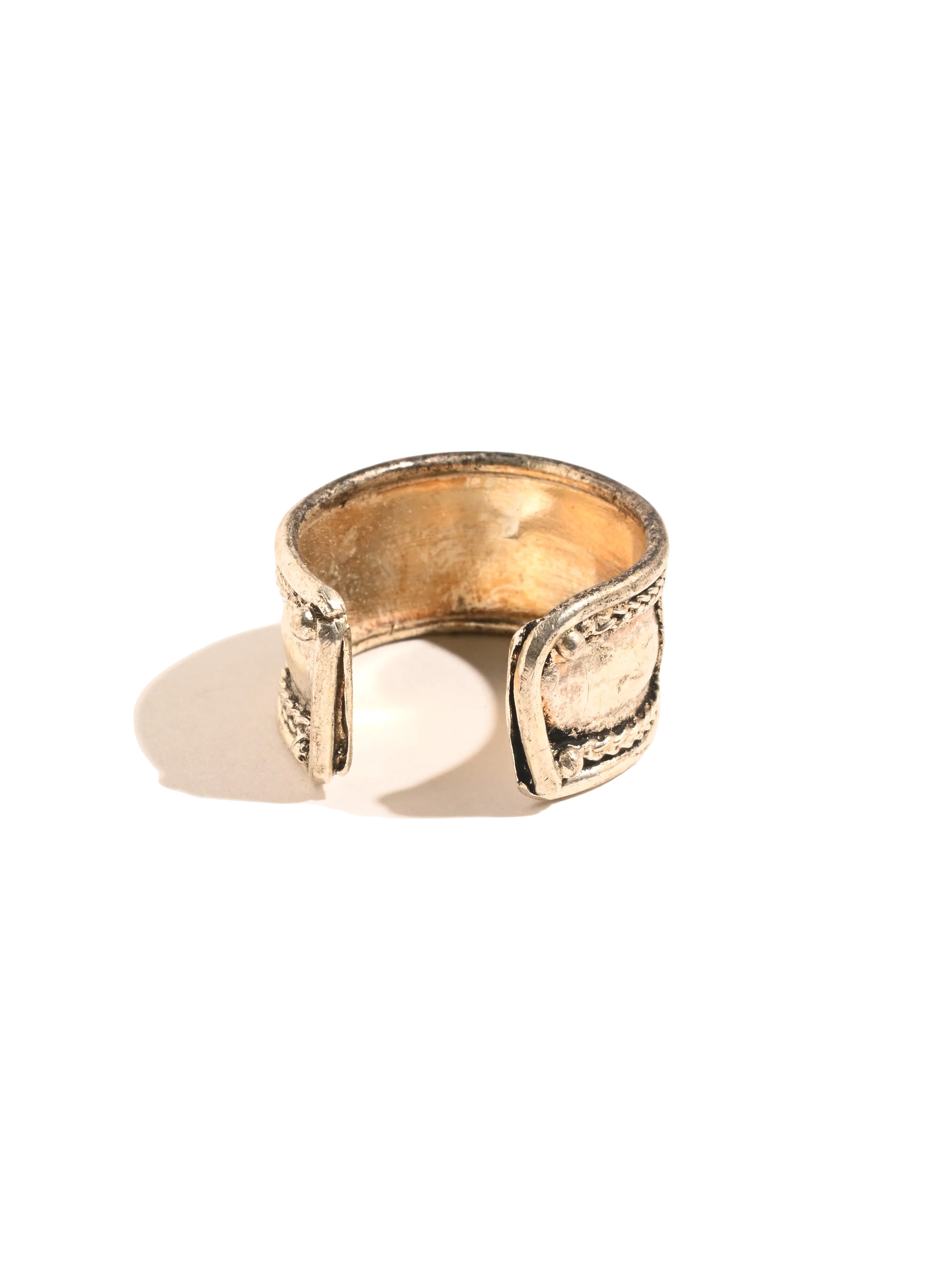 Tibetan OM Mane Padme Hum Ring - Image 4