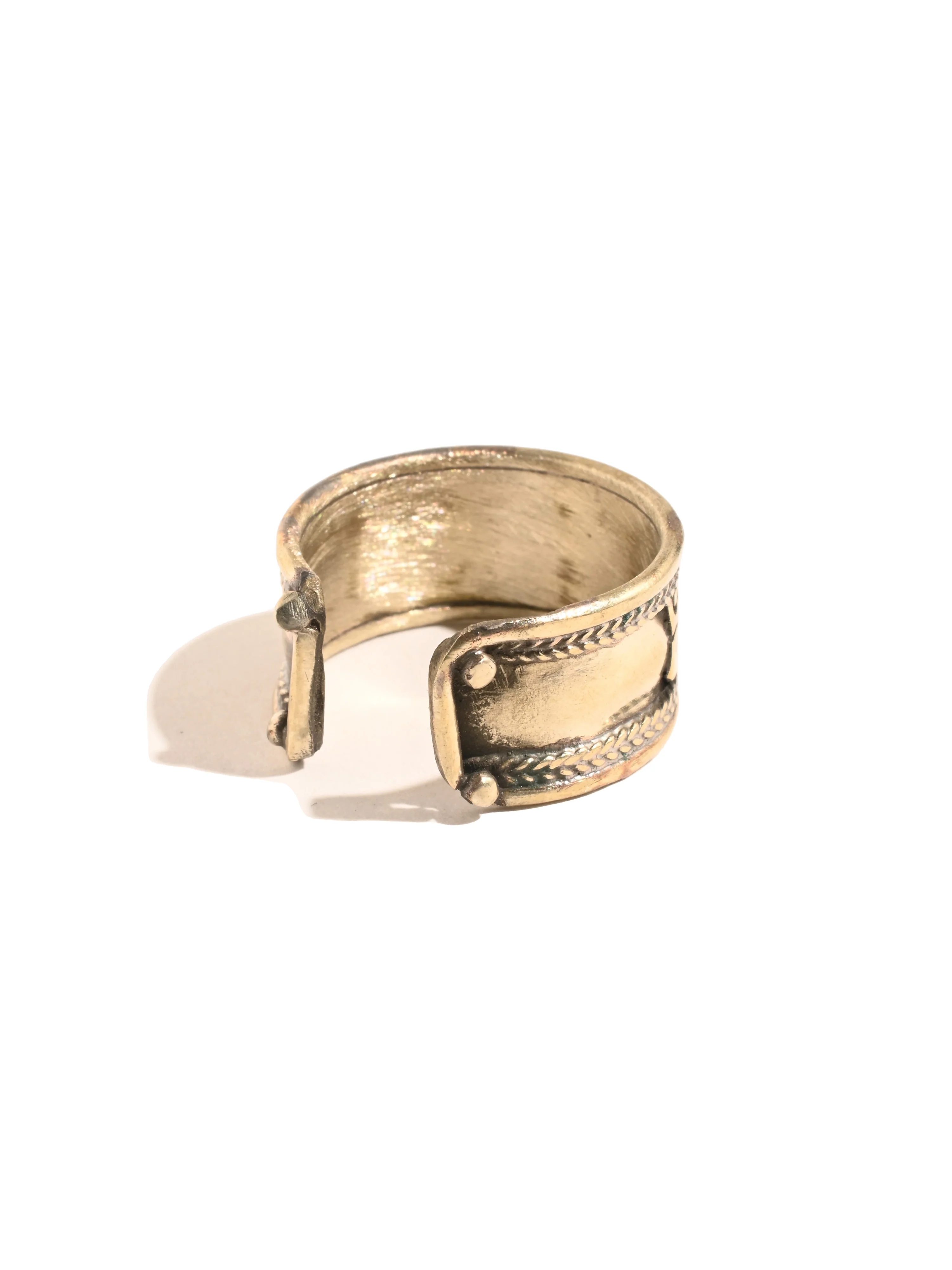 Tibetan Om Mane Padme Hum Ring - Brass - Image 3